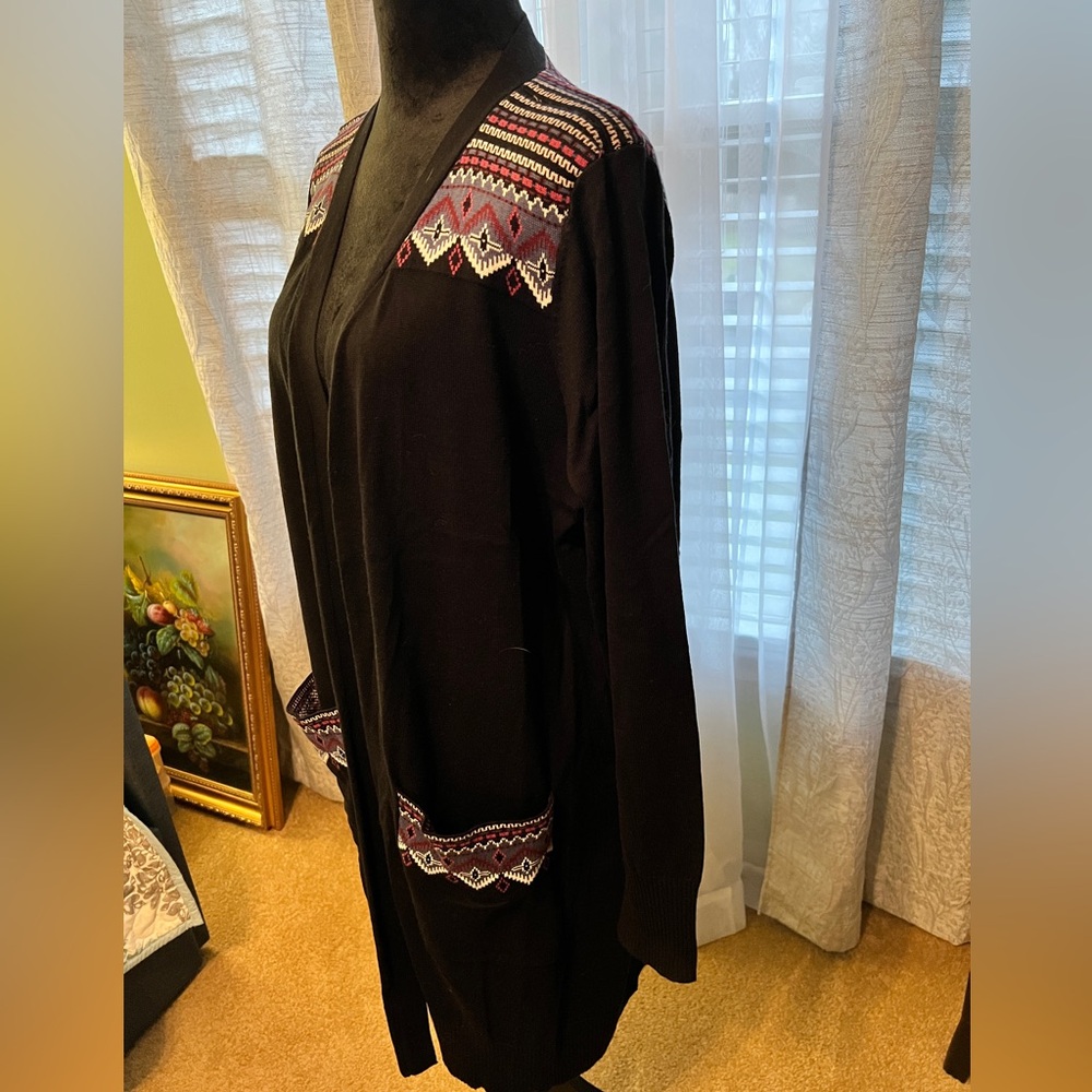 Cardigan - Picture 2 of 5